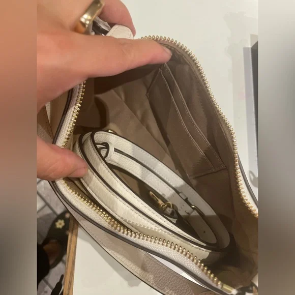 NWT！COACH X OBSERVED BY US TERI SHOULDER BAG IN LEATHER（COACH CU388）gift receipt